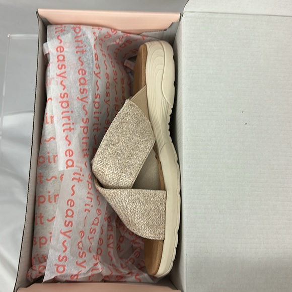 EASY SPIRIT Women's Taite Square Toe Casual Flat Sandals Light Natural 7… - Picture 8 of 14